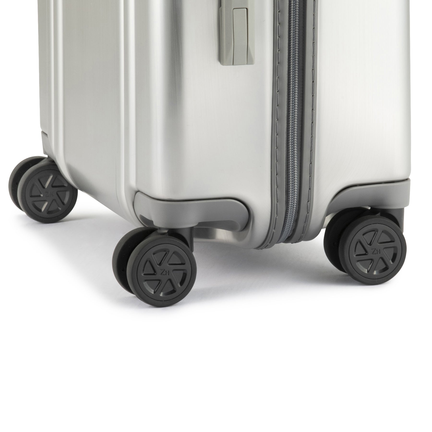 SILVER - Classic Aluminum 4.0 Carry-on Brushed Silver - Caster View