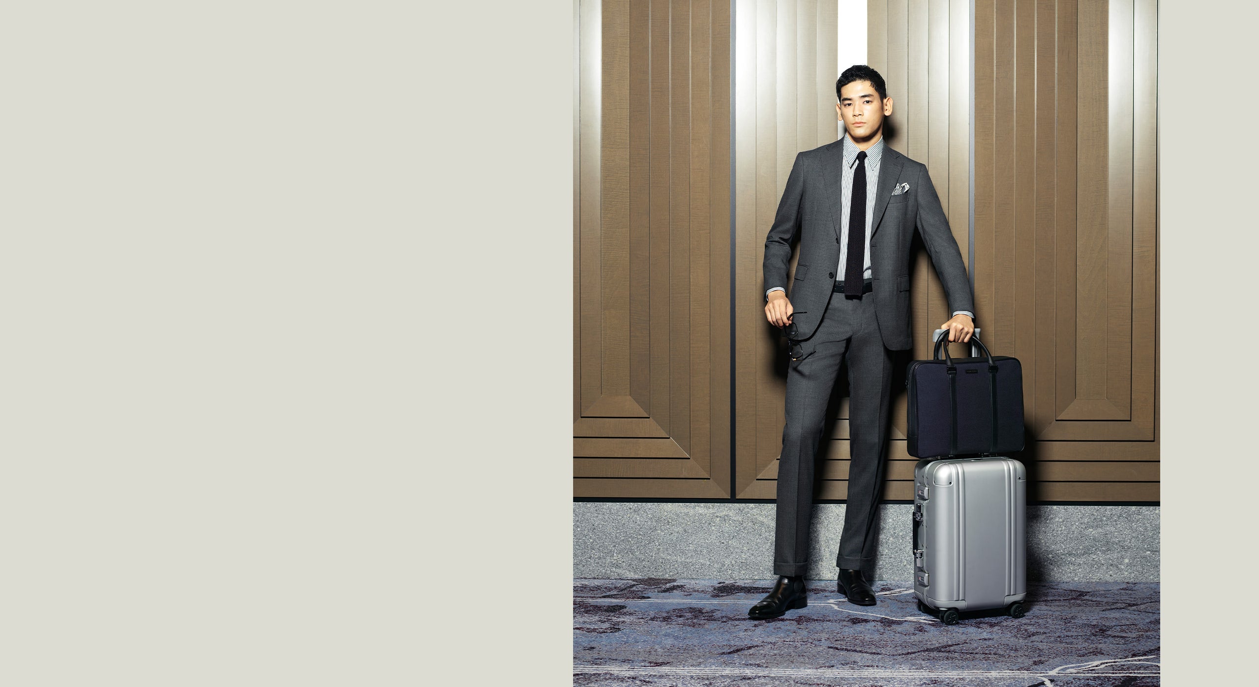The New Classic Aluminum 3.0 International Carry-on