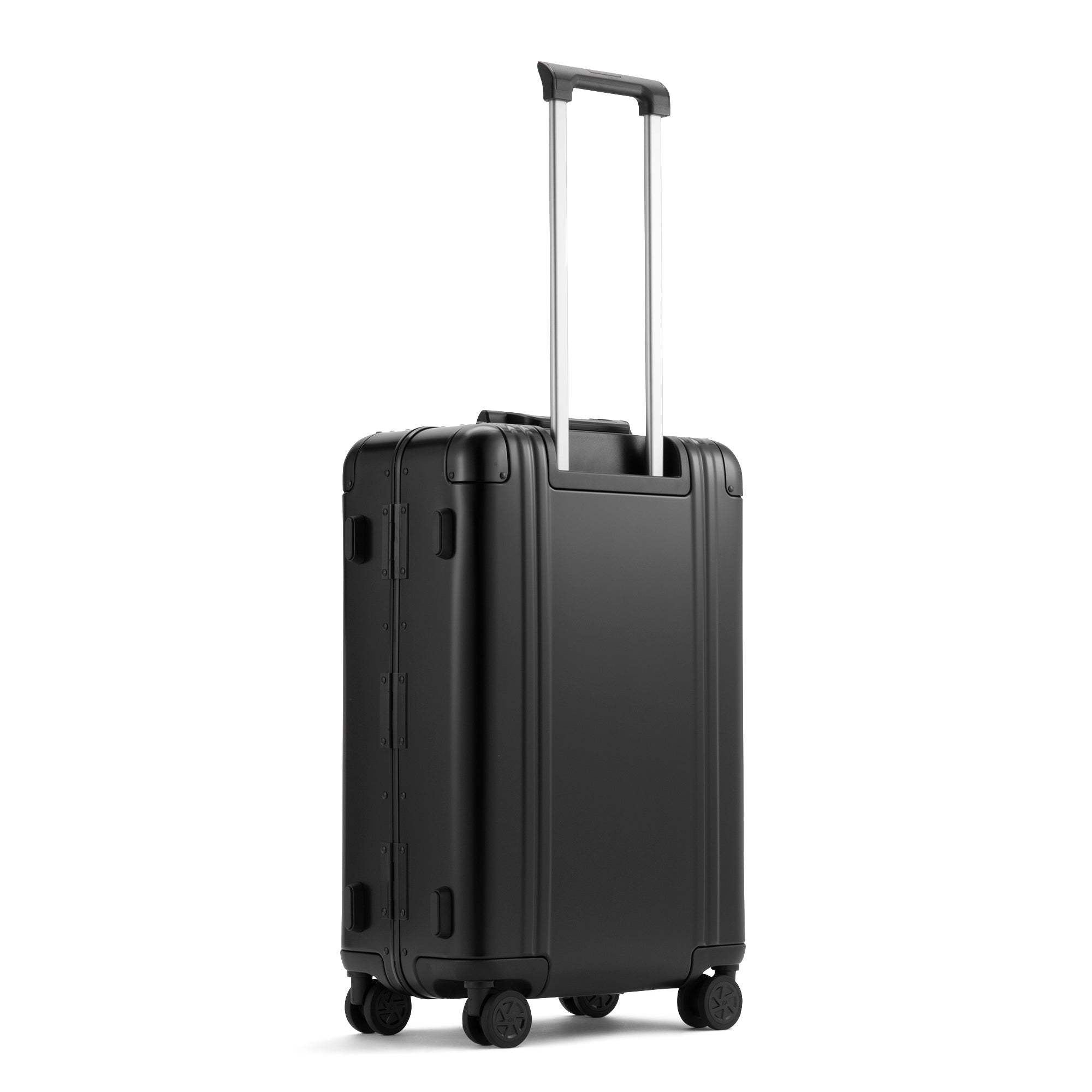 Classic Aluminum 3.0 | Medium Travel Case 59L – Zero Halliburton