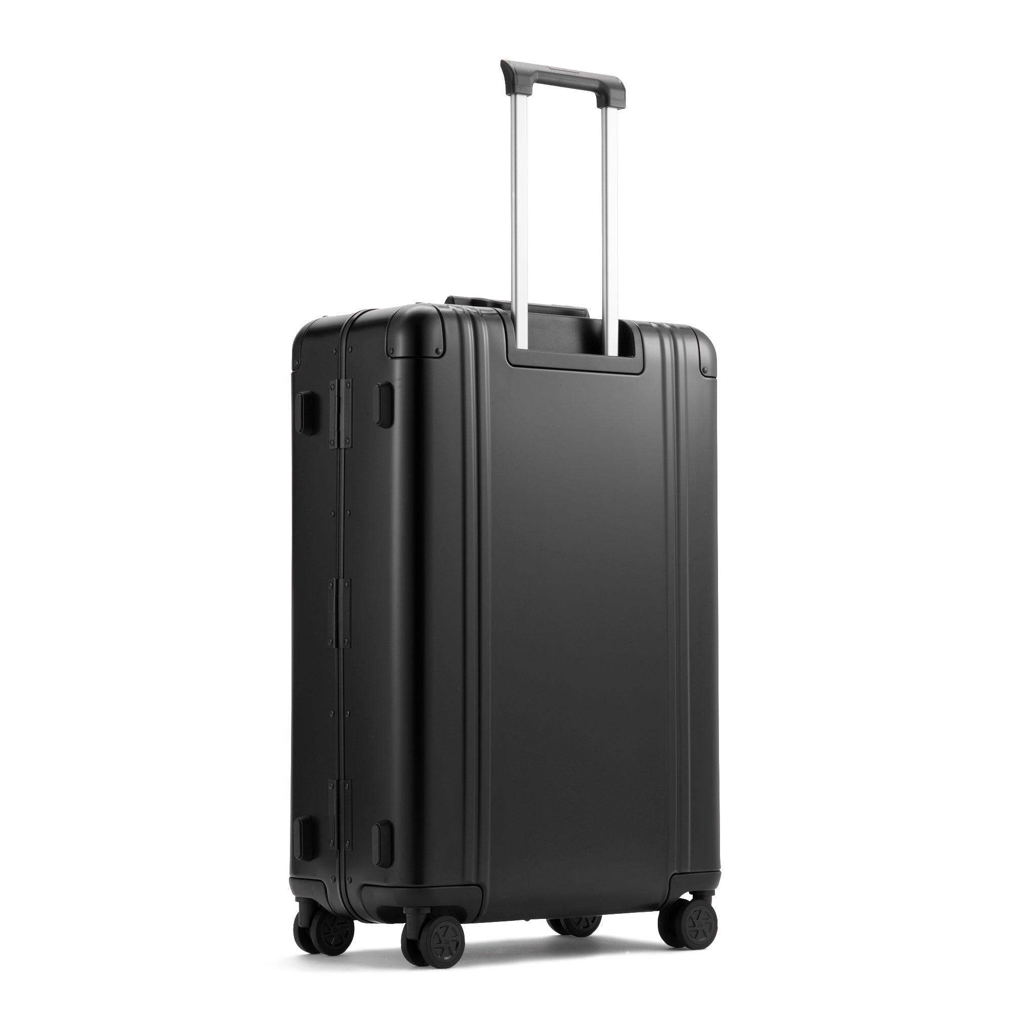 Classic Aluminum 3.0 Large Travel Case 88L Zero Halliburton